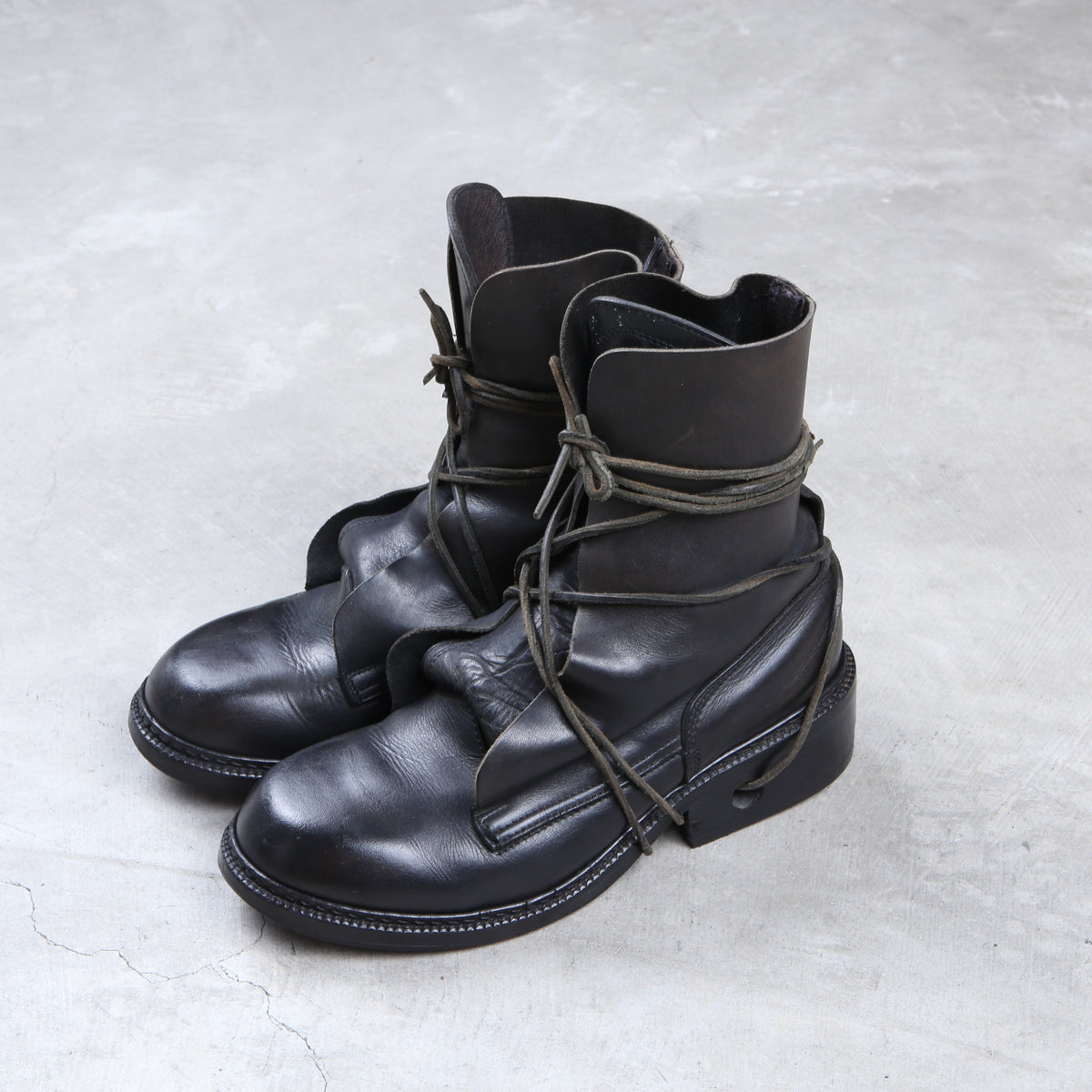Dirk Bikkembergs Black Pierced Heel Woden Stacked boot