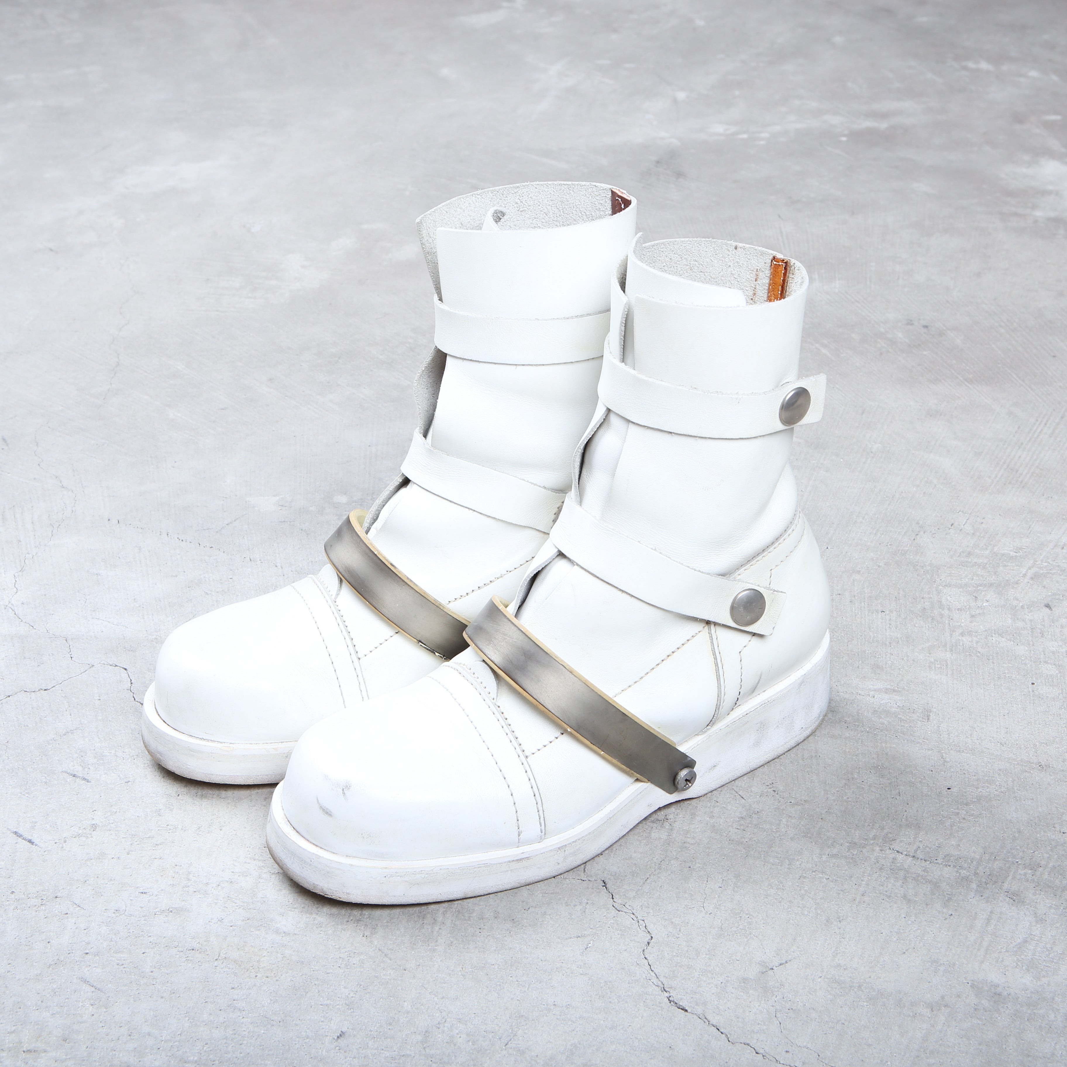 Dirk Bikkembergs White Boots With Metal and Leather Snap On Size 37 –  akaibu.co