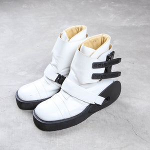 20471120 White Ski Boots SS/99