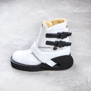 20471120 White Ski Boots SS/99