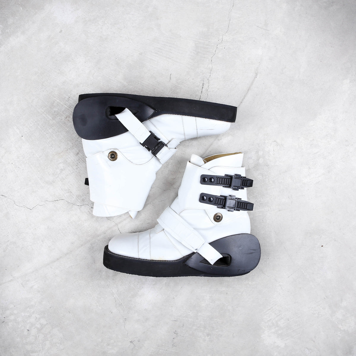20471120 激レア スキーブーツ オフホワイト　25cm 20471120 White Ski Boots SS/99 – akaibu.co