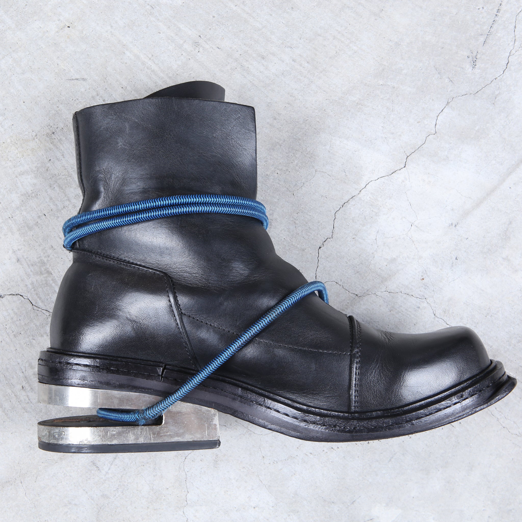 Dirk Bikkembergs Black Bungee Boots 1996 Steel Cut – akaibu.co